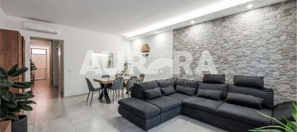 5 Schlafzimmer Haus in Ravarino, Italy, Nr. 381668 12