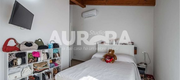 5 Schlafzimmer Haus in Ravarino, Italy, Nr. 381668 27