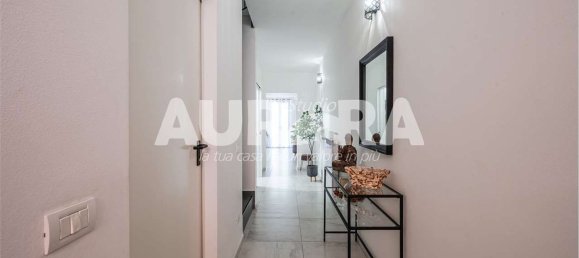 5 Schlafzimmer Haus in Ravarino, Italy, Nr. 381668 3