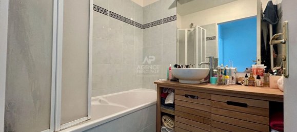 3 bedrooms Apartment in Poissy, France No. 168908 11