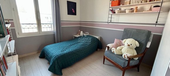 3 bedrooms Apartment in Poissy, France No. 168908 10