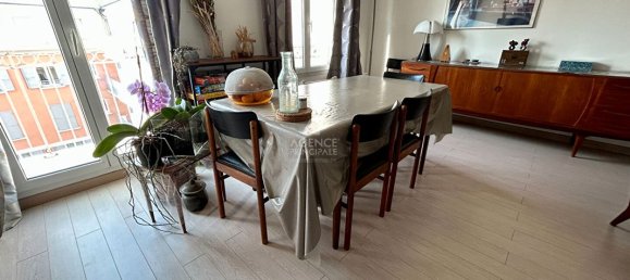3 bedrooms Apartment in Poissy, France No. 168908 8