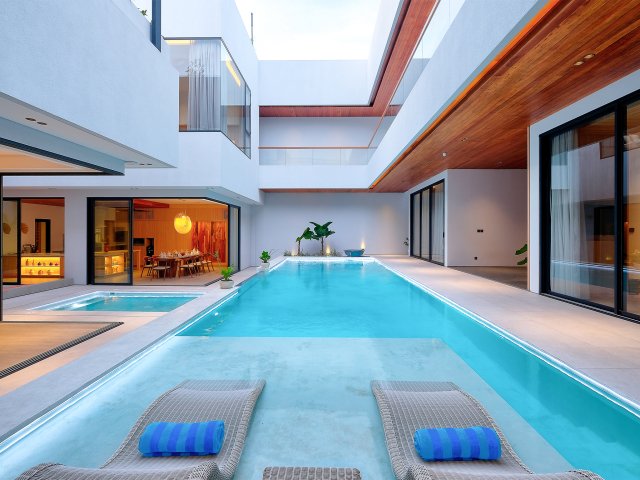 Villa de 6 dormitorios en Jimbaran, Indonesia No. 3391