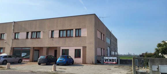 Entrepôt à Poggio Rusco, Italy 905m² No. 153802 12