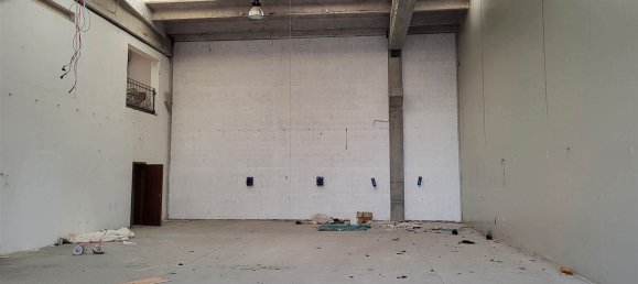 Entrepôt à Poggio Rusco, Italy 905m² No. 153802 22