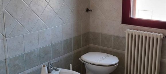 Entrepôt à Poggio Rusco, Italy 905m² No. 153802 14