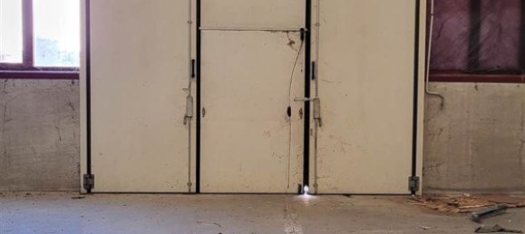 Entrepôt à Poggio Rusco, Italy 905m² No. 153802 2