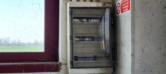 Entrepôt à Poggio Rusco, Italy 905m² No. 153802 8