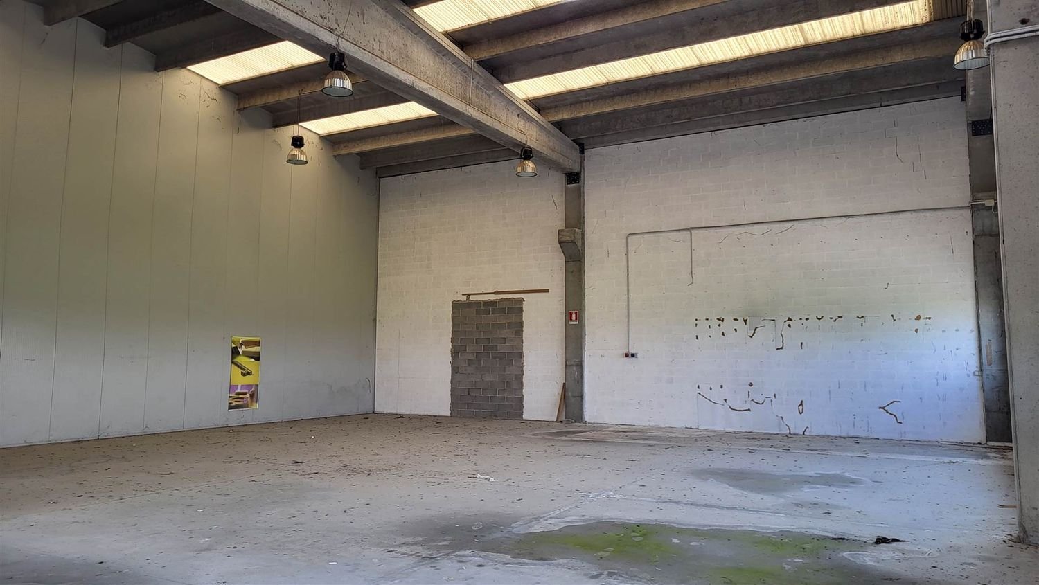 Entrepôt à Poggio Rusco, Italy 905m² No. 153802