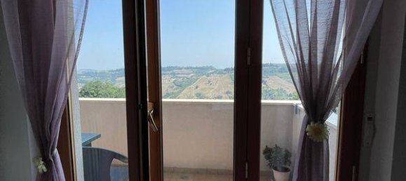 Квартира с 3 спальнями в Атри, Италия № 178241 18