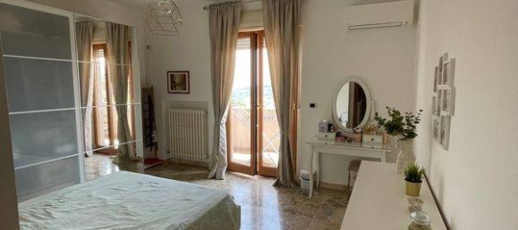 Квартира с 3 спальнями в Атри, Италия № 178241 30