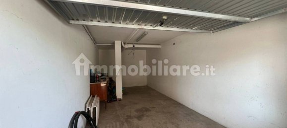 Квартира с 3 спальнями в Атри, Италия № 178241 40