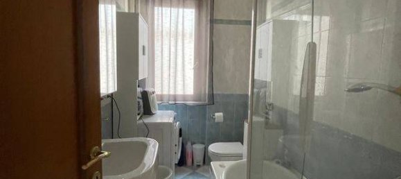 Квартира с 3 спальнями в Атри, Италия № 178241 37