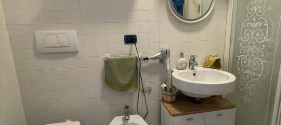 Квартира с 3 спальнями в Атри, Италия № 178241 35