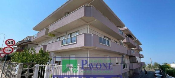 Квартира с 3 спальнями в Атри, Италия № 178241 5