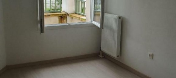 1 bedroom Duplex in Persan, France No. 298935 9
