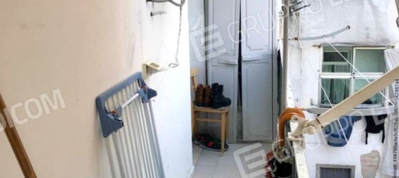 2-salle Appartement à Bari, Italy No. 259817 20