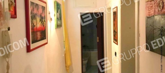 2-salle Appartement à Bari, Italy No. 259817 14