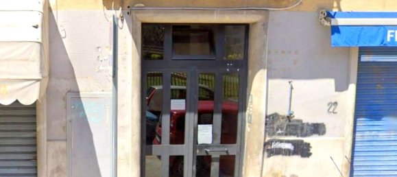 2-salle Appartement à Bari, Italy No. 259817 7