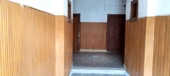2-salle Appartement à Bari, Italy No. 259817 10