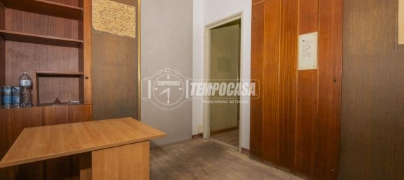 Квартира с 2 комнатами в Модена, Италия № 152466 17