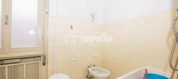 Квартира с 2 комнатами в Модена, Италия № 152466 8