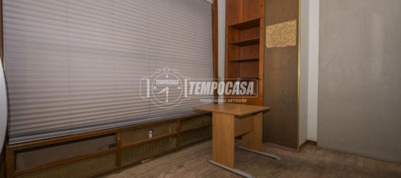 Квартира с 2 комнатами в Модена, Италия № 152466 16