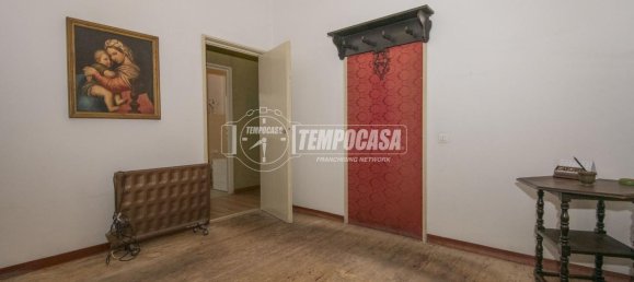 Квартира с 2 комнатами в Модена, Италия № 152466 13