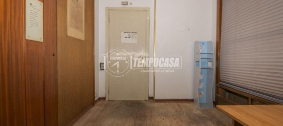 Квартира с 2 комнатами в Модена, Италия № 152466 15