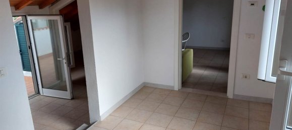 15غرفة شقة في Livorno, Italy رقم 222851 11