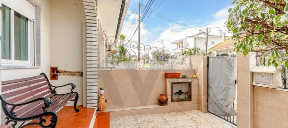 5 Schlafzimmer Haus in Corroios, Portugal, Nr. 156250 44