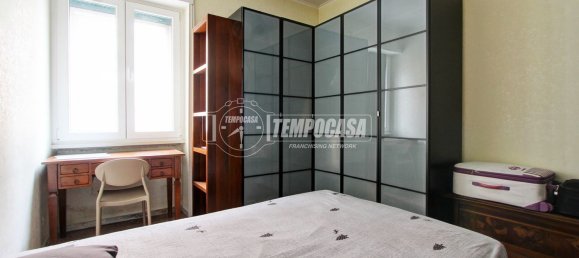 3 rooms Apartment in Rome, Italy No. 204027 5