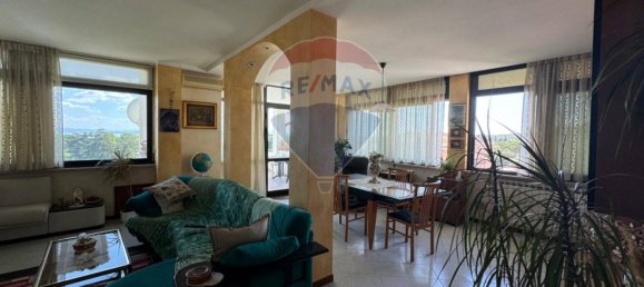4 rooms Penthouse in Passignano sul Trasimeno, Italy No. 8044 21