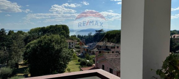 4 rooms Penthouse in Passignano sul Trasimeno, Italy No. 8044 4