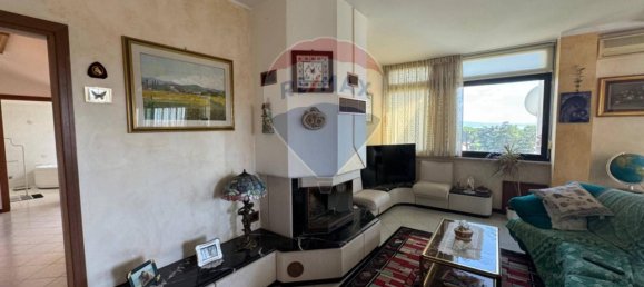 4 rooms Penthouse in Passignano sul Trasimeno, Italy No. 8044 20