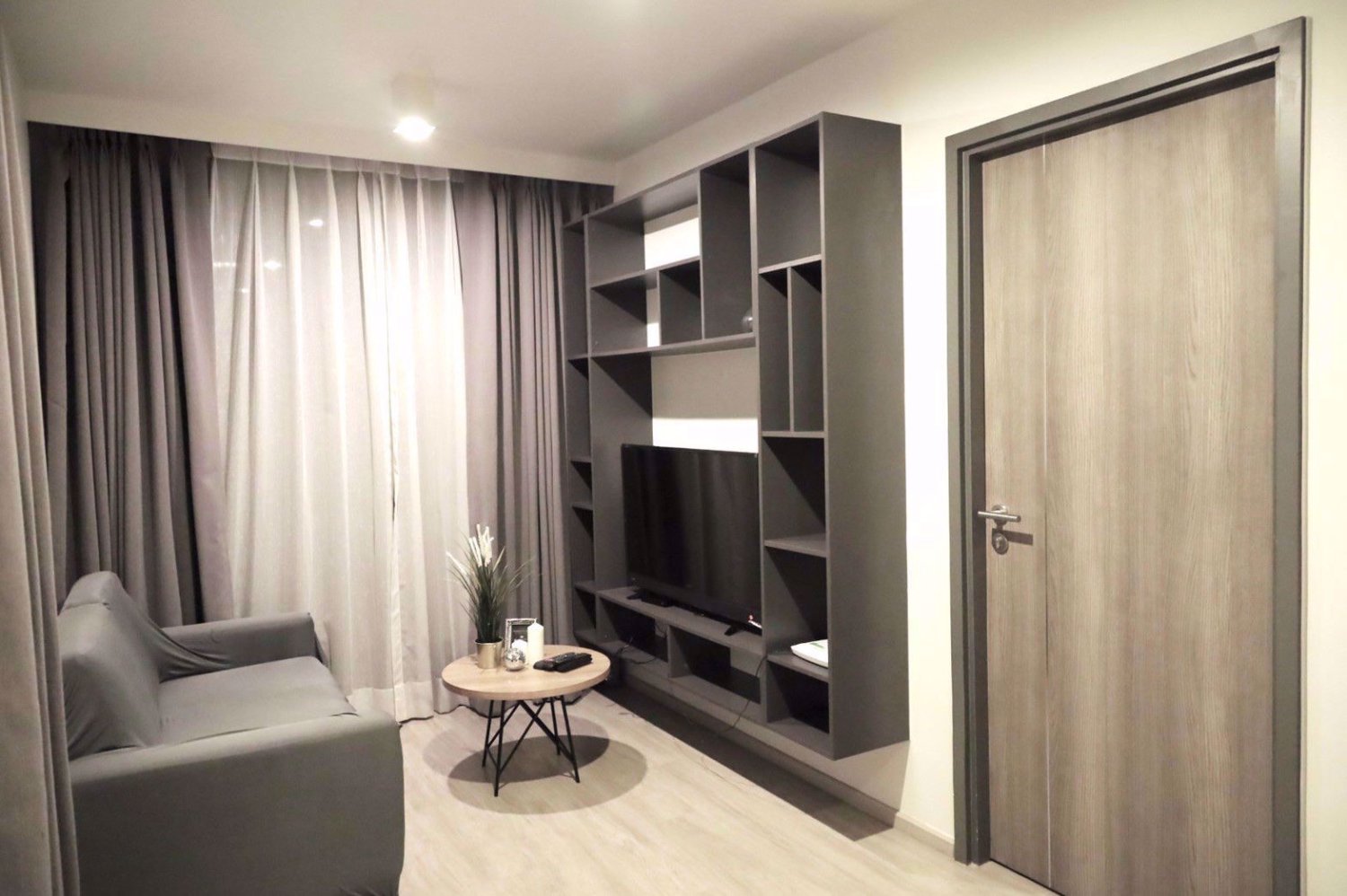 2 bedrooms Condo in Pathum Wan, Thailand No. 4760