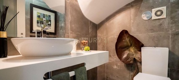 3 bedrooms Duplex in Lisbon, Portugal No. 132543 21