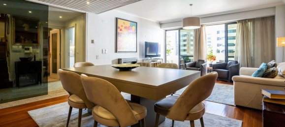 3 bedrooms Duplex in Lisbon, Portugal No. 132543 6