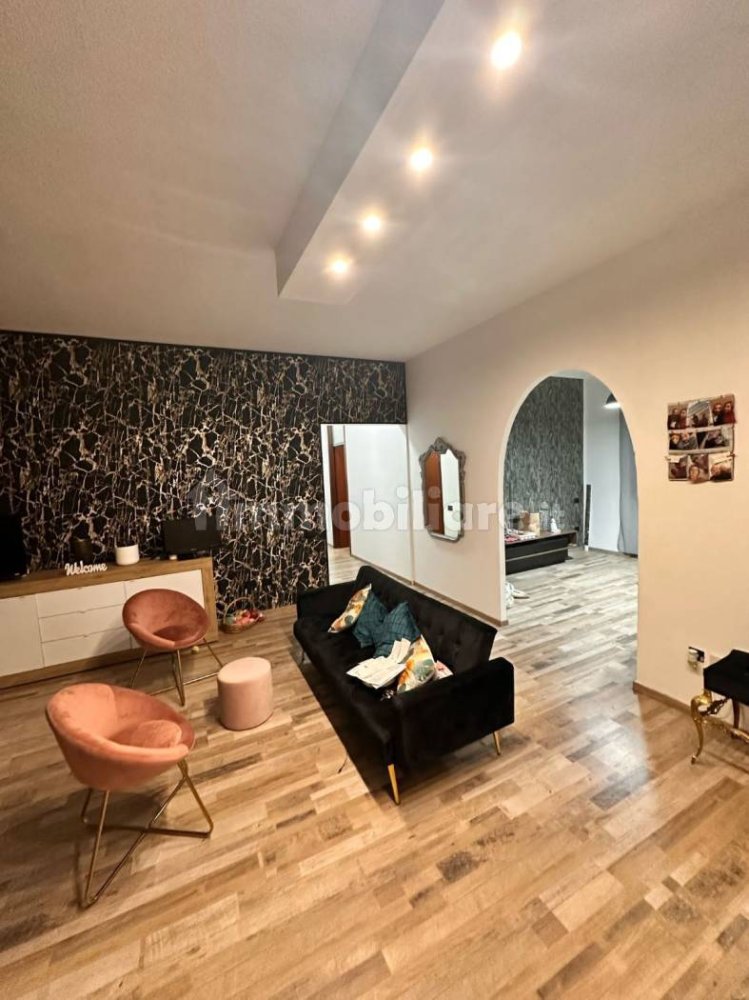 3 Schlafzimmer Wohnung in Turin, Italy, Nr. 257360