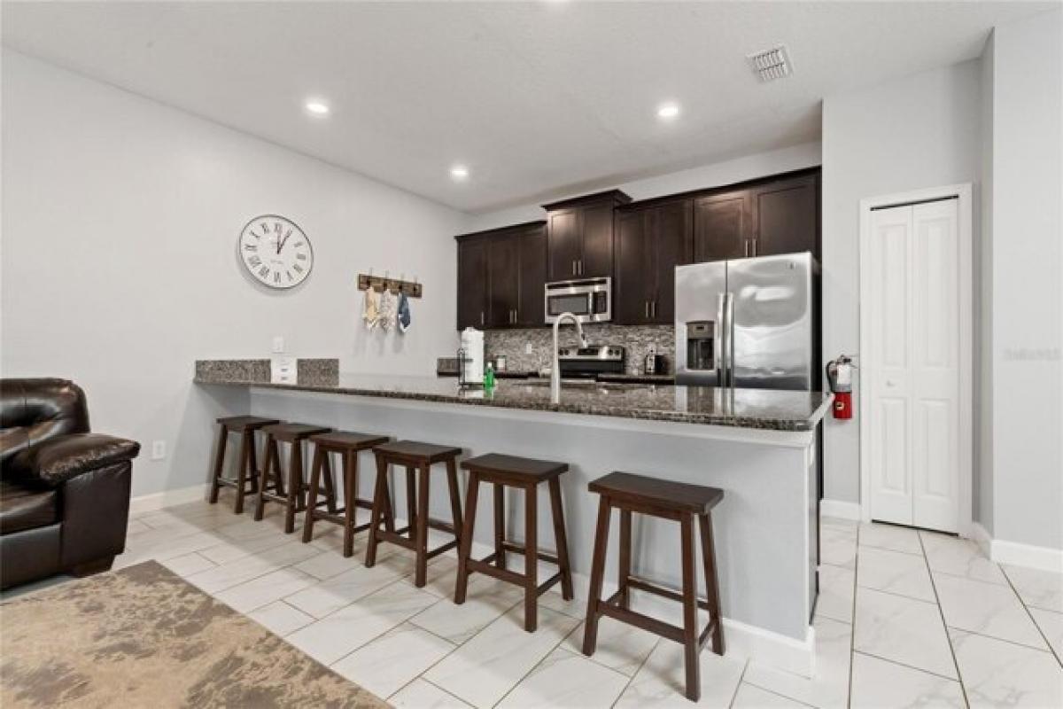 Дом с 4 спальнями в Киссимми, США № 391799