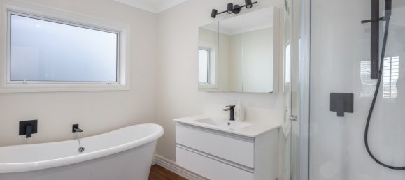 4 bedrooms House in Newlands, New Zealand No. 134 26