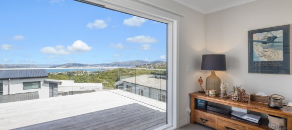 4 bedrooms House in Newlands, New Zealand No. 134 13