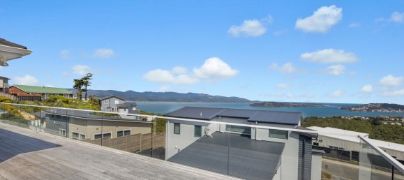 4 bedrooms House in Newlands, New Zealand No. 134 16