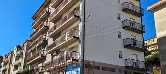 Apartamento de 4 habitaciónes en Enna, Italy No. 33825 13