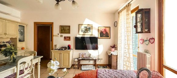 3 rooms Apartment in Jesi, Italy No. 230672 2