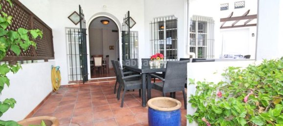 3 Schlafzimmer Stadthaus in Marbella, Spain, Nr. 117989 12