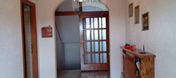 Casa de 14 habitaciónes en Frosolone, Italy No. 286190 22