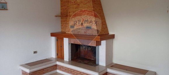 Casa de 14 habitaciónes en Frosolone, Italy No. 286190 28