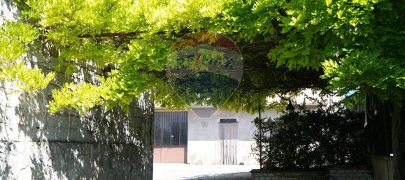 Casa de 14 habitaciónes en Frosolone, Italy No. 286190 8