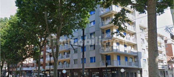 1 bedroom Apartment in Turin, Italy No. 9081 4